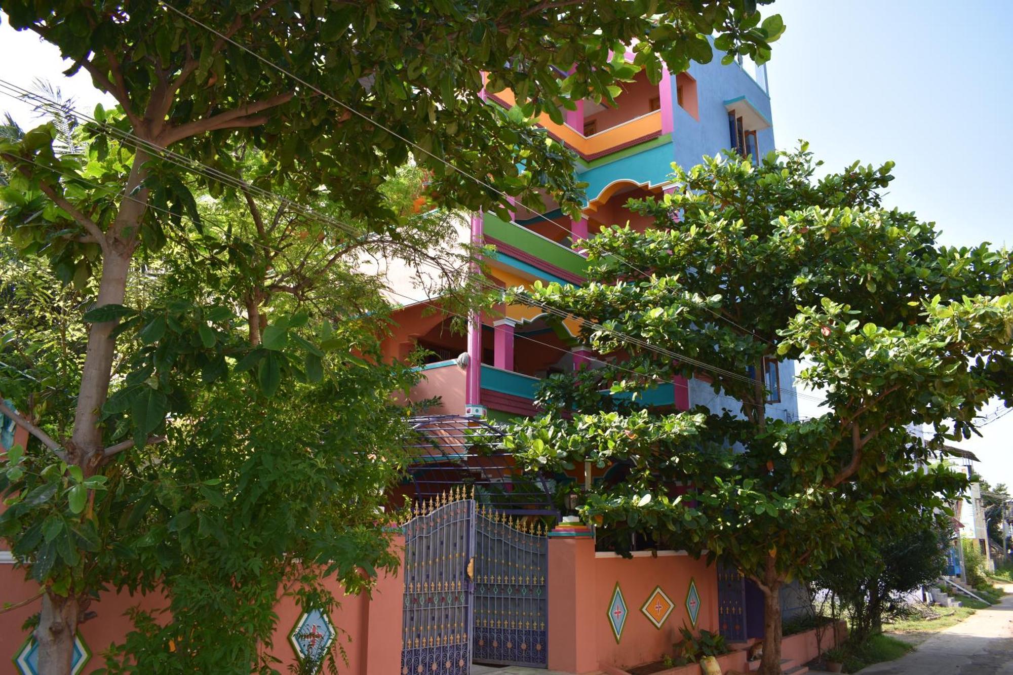 Rainbow Guest House Tiruvannāmalai Exterior foto